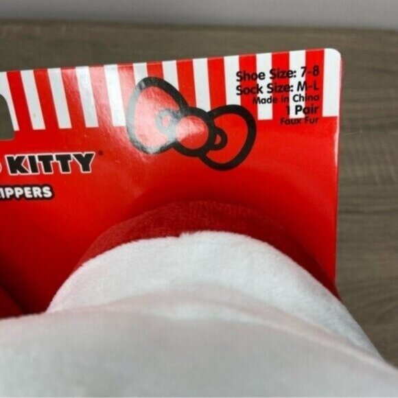 Hello Kitty White & Red Slipper NEW - Picture 7 of 7